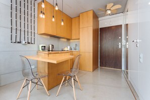 Comfort Apartment, 1 Bedroom, Kitchenette | Private kitchenette
