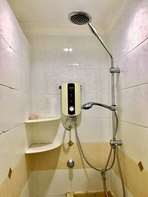อพาร์ทเมนท์, 3 ห้องนอน | ห้องอาบน้ำ