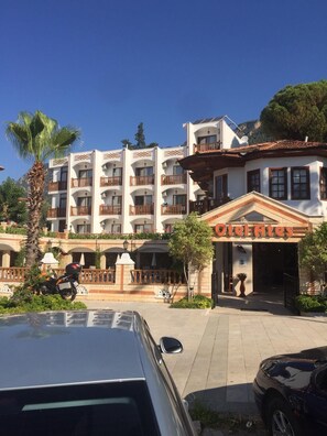 Front of property - Ates Otel (Ula)