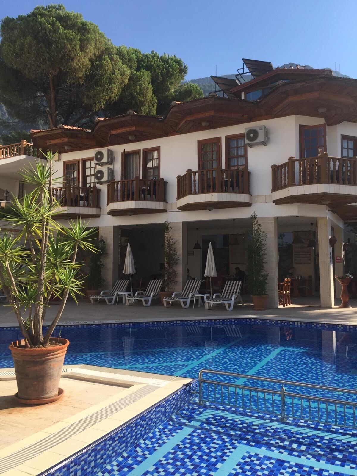 Seasonal outdoor pool, open 8 AM to 8 PM, free pool cabanas