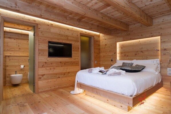 1 間臥室、高級寢具、迷你吧、客房內保險箱