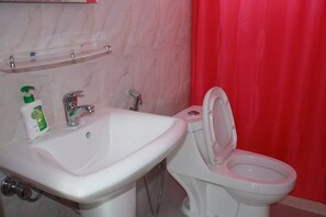 Deluxe-Zimmer | Badezimmer
