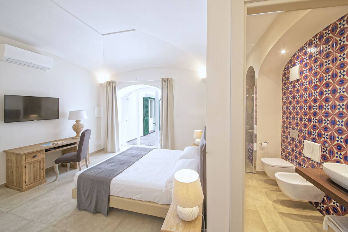 Habitación triple, para no fumadores | Caja de seguridad en la habitación, wifi gratis y ropa de cama