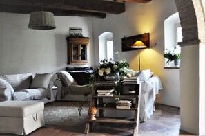 Sala de estar en el lobby
