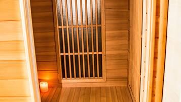 1 bedroom, in-room safe, blackout curtains, cots/infant beds