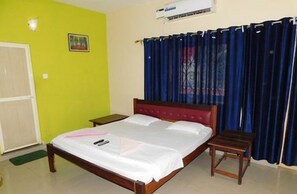 12 bedrooms, in-room safe, soundproofing