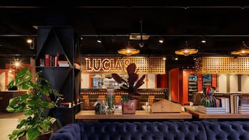 Bar (en el alojamiento)
