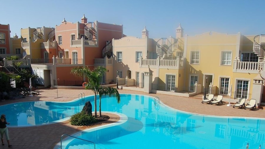 优雅棕榈海公寓酒店