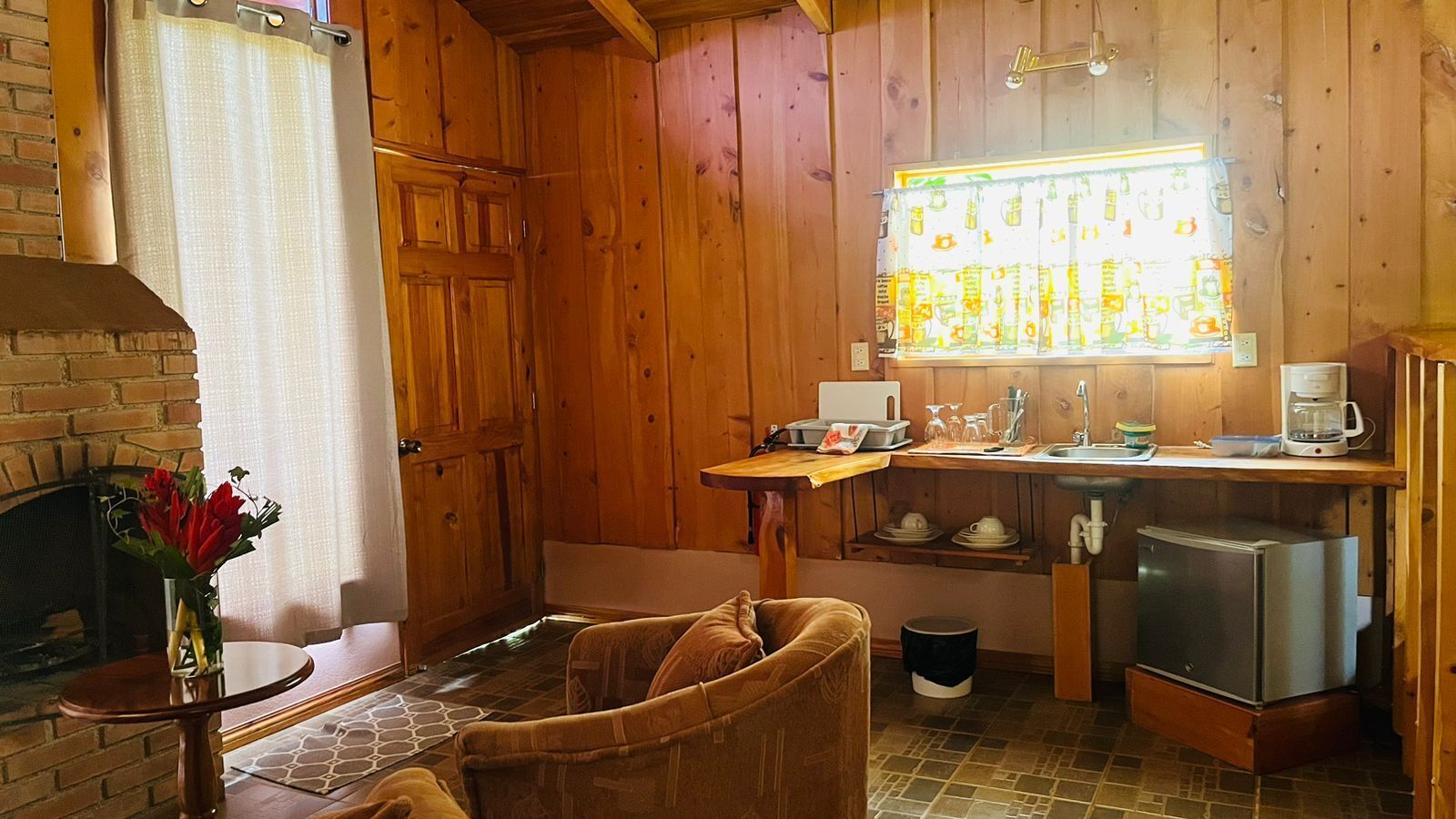 1 bedroom, in-room safe, desk, free wifi