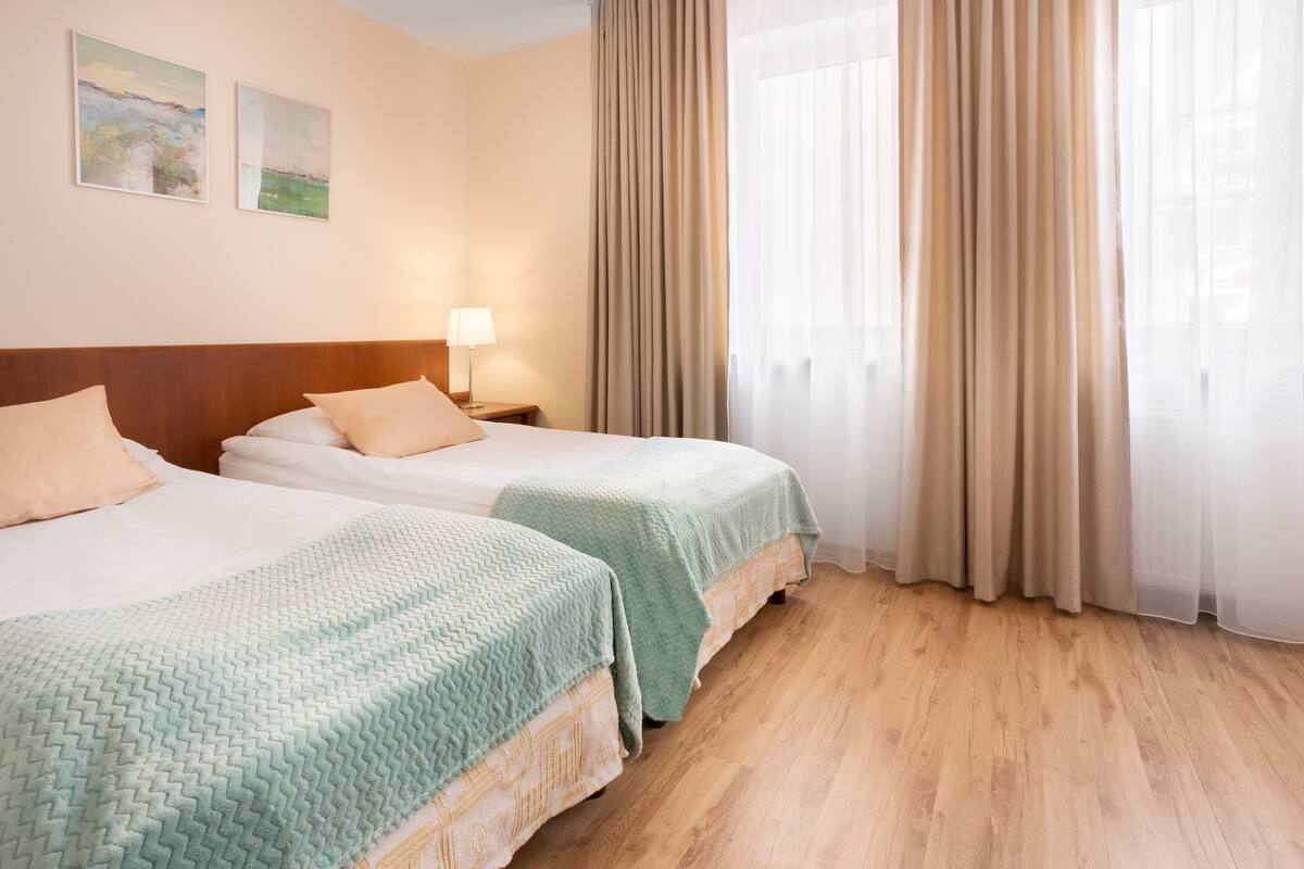 Premium bedding, iron/ironing board, free WiFi, bed sheets