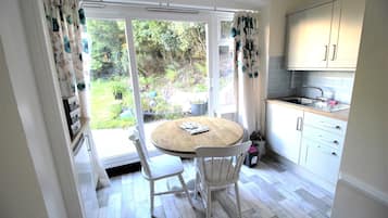 Studio Supérieur, salle de bains attenante, vue jardin (Apartment 2) | Cuisine privée