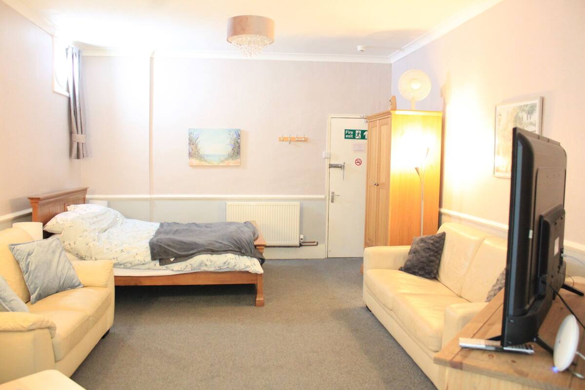 Superior Studio, Ensuite, Garden View (Apartment 2) | Interior
