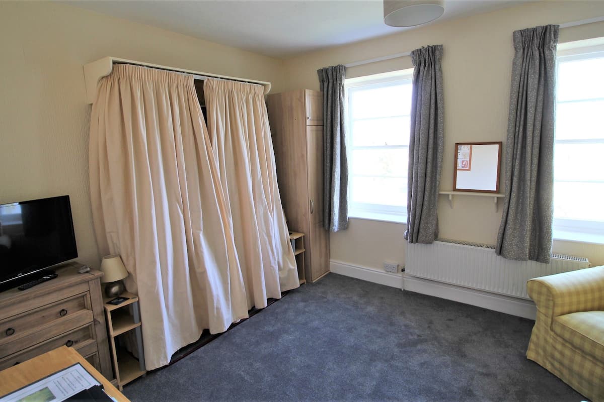 Superior Suite, Ensuite, Partial Sea View (Apartment 6)