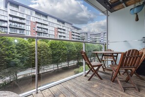 Apartamento Deluxe, baño privado | Vistas del balcón
