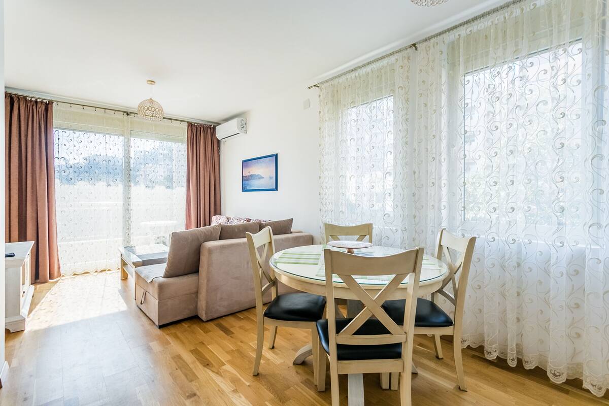 Comfort Condo | Individually furnished, desk, blackout curtains, cots/infant beds