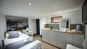 Single Room - Victoria Park Hotel (Derby)