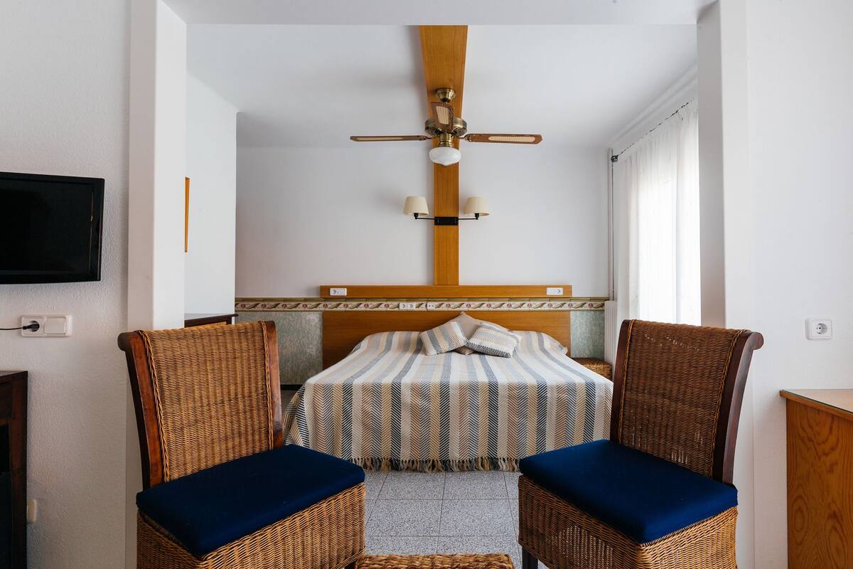 Family Quadruple Room, Multiple Beds, Non Smoking