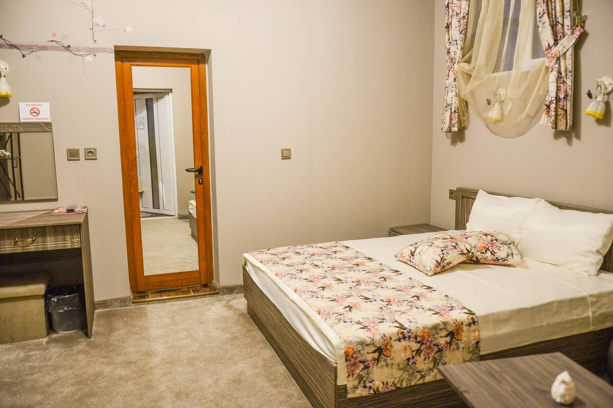 1 bedroom, minibar, in-room safe, iron/ironing board
