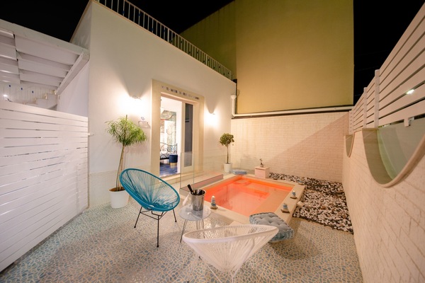 In-room safe, individually decorated, individually furnished, desk