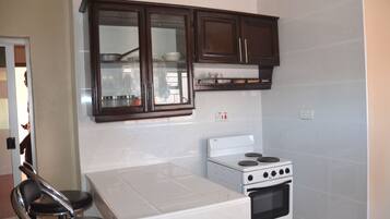 Apartment, 2 Bedrooms | Private kitchenette