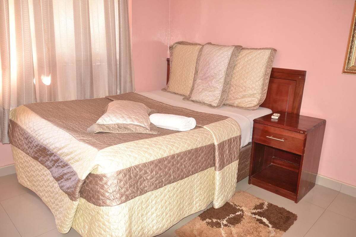 Strykejern/-brett, wi-fi (inkludert) og sengetøy