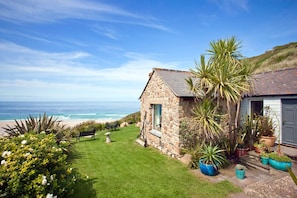 Exterior - Sheldrake, Beach Villa, Sea-views, Large Garden (Sennen)