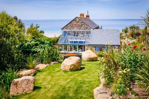 Property grounds - Castaways, Beach Cottage, Sea View, Garden & Patio (Sennen)