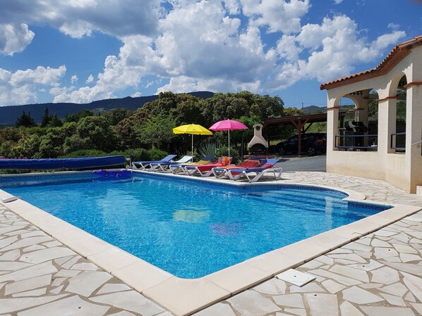 Opvarmet pool, liggestole