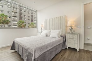 3 bedrooms, iron/ironing board, WiFi, bed sheets - Beautiful apartment in the center of the city Mesa y Lopez-Las Canteras (Las Palmas de Gran Canaria)