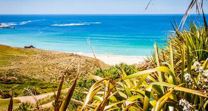 Beach Cottage, Sea views, Garden, Amazing Location