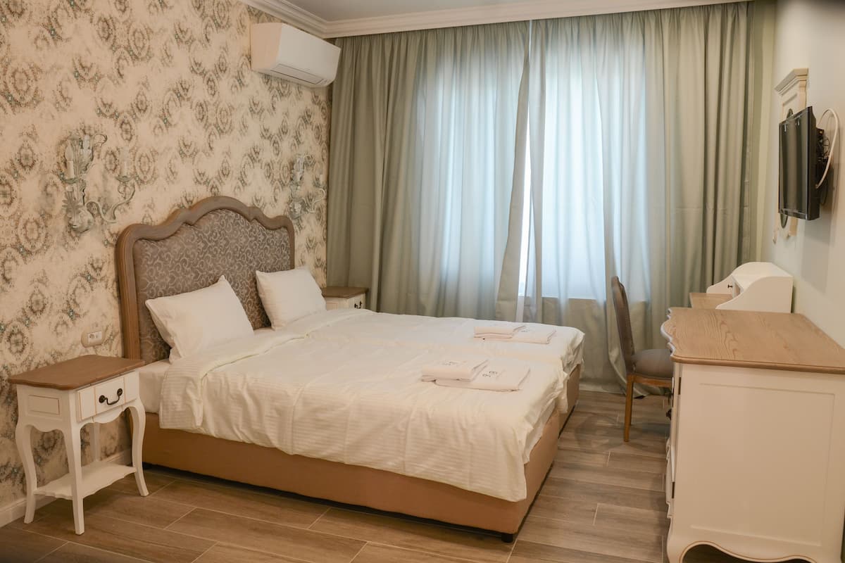 1 bedroom, minibar, in-room safe, desk
