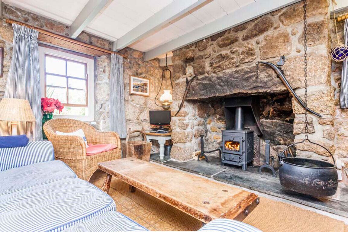White Rose, Beach Cottage, Sea-views, Garden - Pendeen