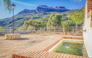 Property grounds - 5 bedroom awesome home in Ubrique (Ubrique)