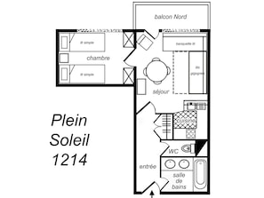 Plano de planta de una casa llamada Plein Soleil 1214, que incluye una sala de estar, dos dormitorios, un balcón, comedor, cocina y un baño, además de un aseo.