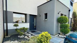 Exterior detail - Emma's house, 3 bedrooms with garden, near Lille (Prémesques)