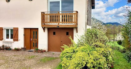 Homerez - Comfortable Apartment with Garden