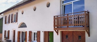 Homerez - Comfortable Apartment with Garden