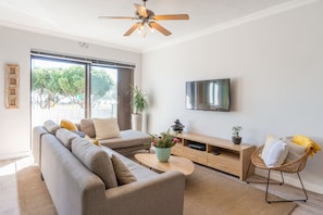 Luxury Apartment, 2 Bedrooms, Balcony, Ocean View | 2 bedrooms, premium bedding, desk, iron/ironing board