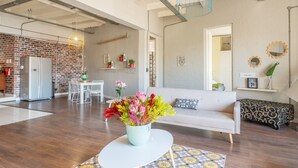 Superior Penthouse, 2 Bedrooms, Ensuite, City View | Living area - 11 on Buiten suite 1 (Cape Town)