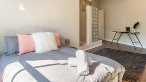 Superior Penthouse, 2 Bedrooms, Ensuite, City View - 11 on Buiten suite 1 (Cape Town)