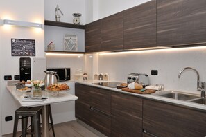 Free daily local cuisine breakfast  - Civico29 B&B (Como)