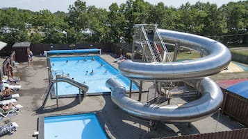 Piscina all'aperto