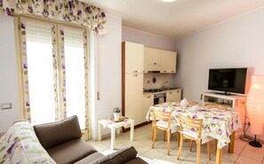 Flat-screen TV - Lillananna Bed & Breakfast (Porto Sant'Elpidio)
