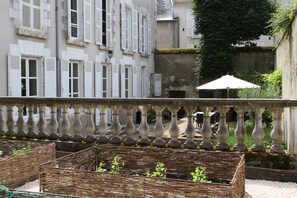 Suite (Des Remparts) | Balcony