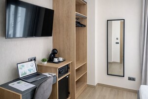 Habitación Confort doble | Ropa de cama de alta calidad y edredones de plumas