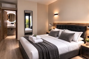 Comfort Double Room | Premium bedding, down comforters, memory foam beds, minibar - NerjaRooms (Nerja)