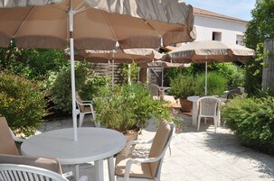 Área de parrillas y picnic