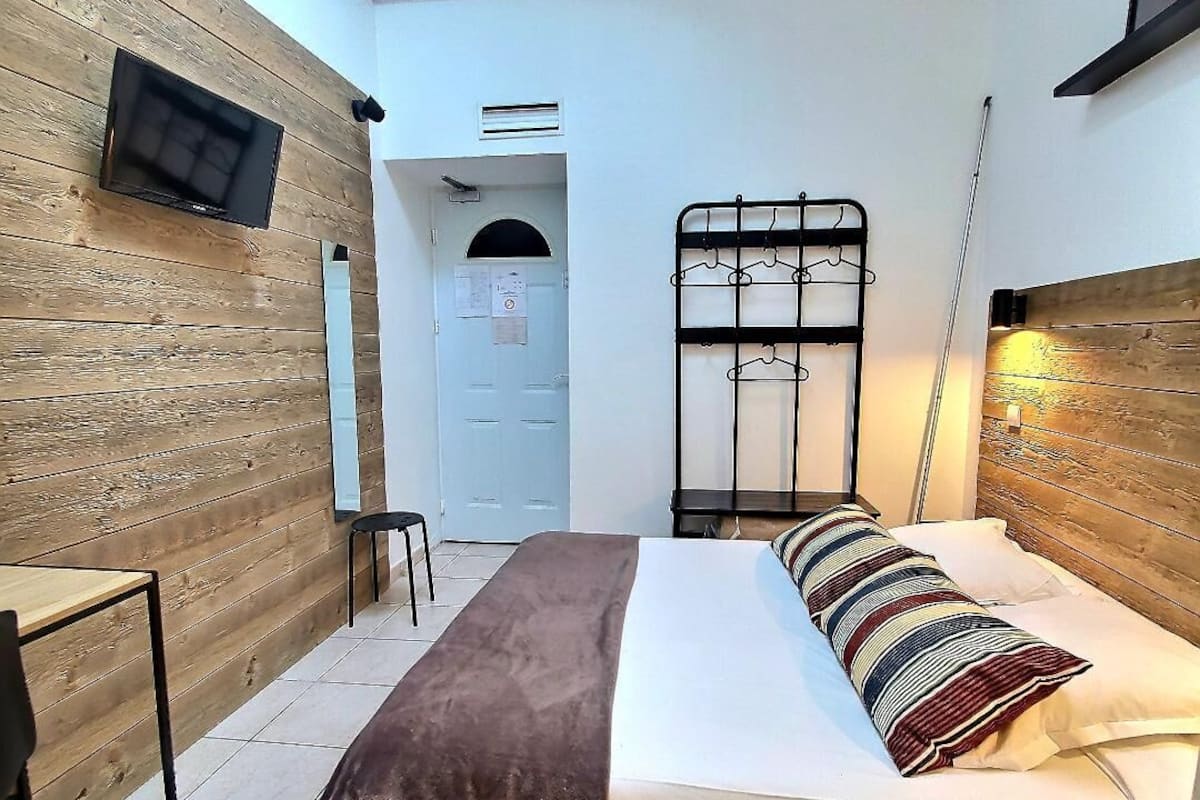 Standard Double Room | In-room safe, desk, blackout curtains, iron/ironing board