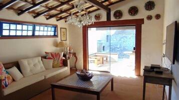 Área de estar no saguão