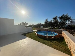 Suite, piscine privée | Vue de la chambre